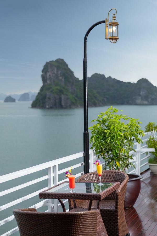 Huong Hai Sealife Cruise Ha Long Buitenkant foto