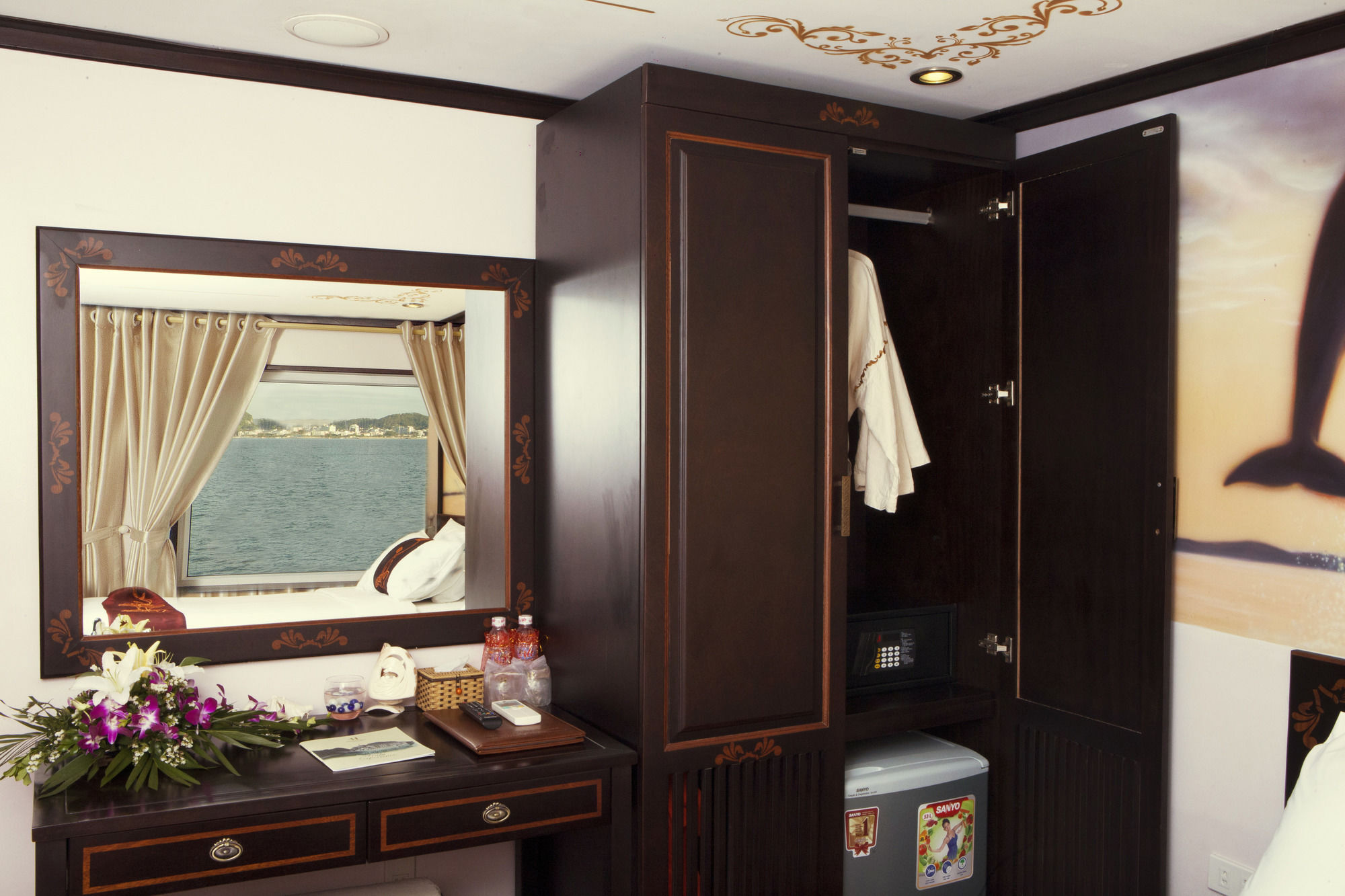 Huong Hai Sealife Cruise Ha Long Buitenkant foto